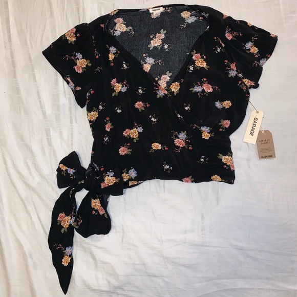 Garage Tops - Floral wrap shirt